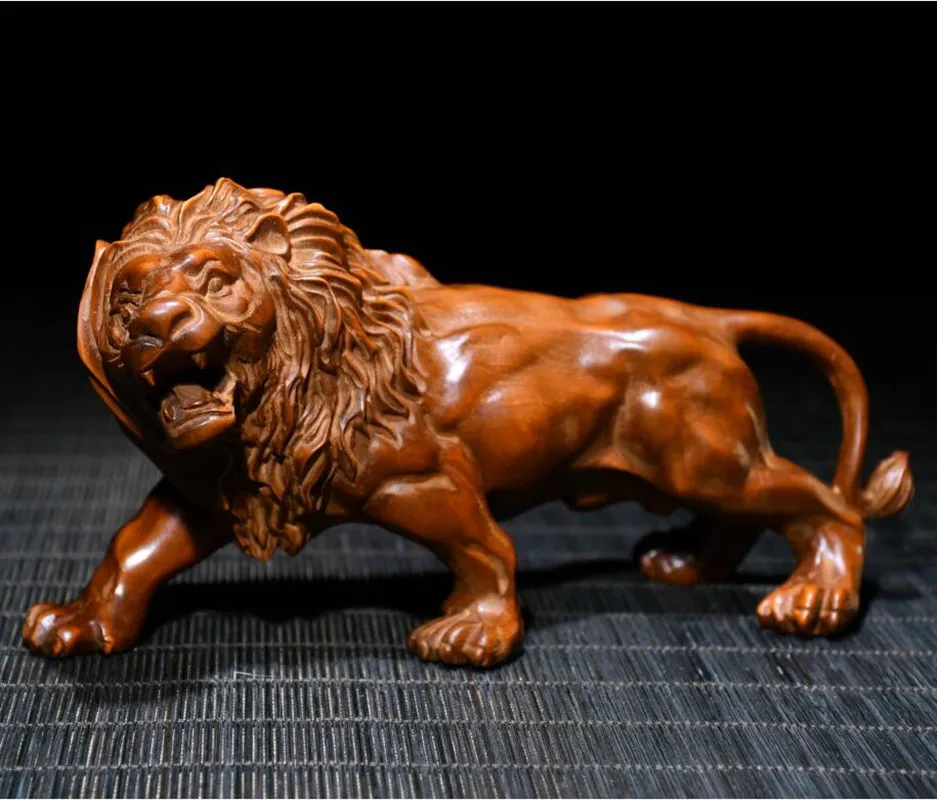 

Archaize seiko Hand-carved boxwood lion small crafts statue