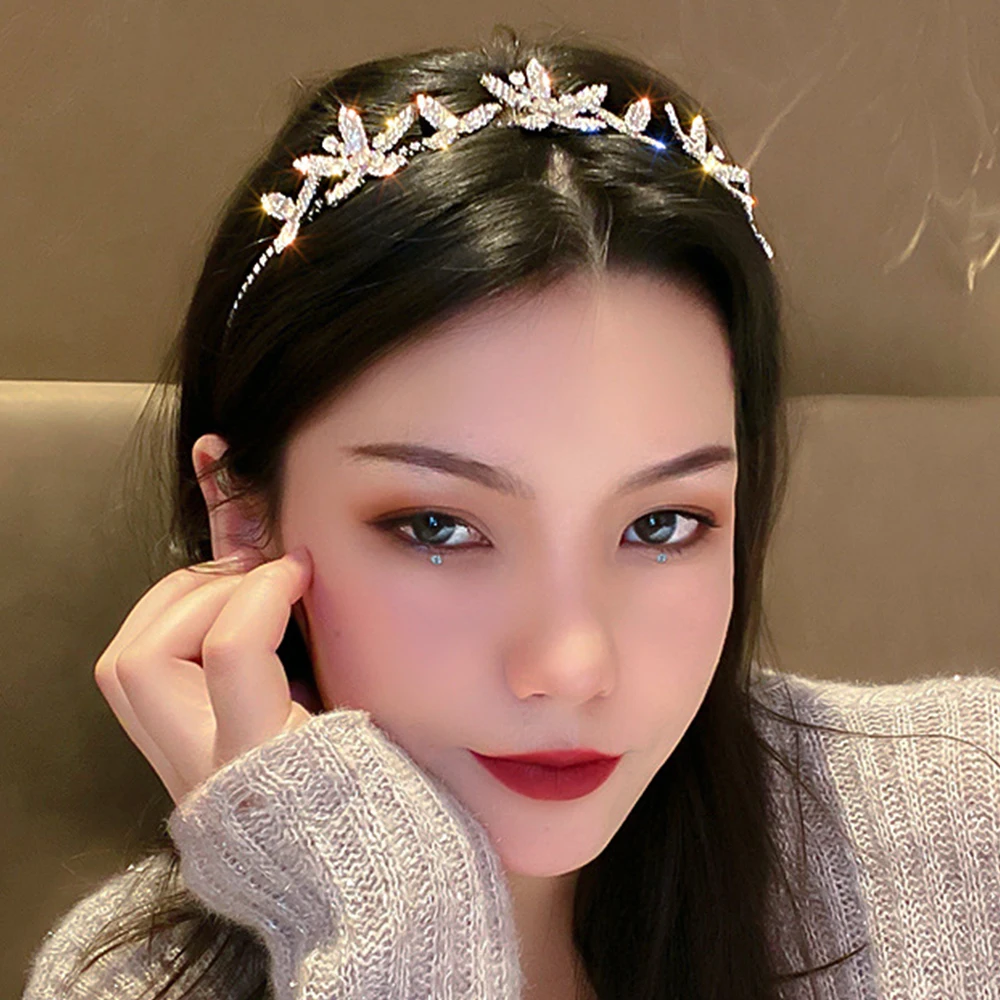 Vintage Sweet Rhinestone Flowers Head Wear Headband for Women Rhinestone Non-slip Border Girl Hairpin Fancy Hair Accessorie Gift