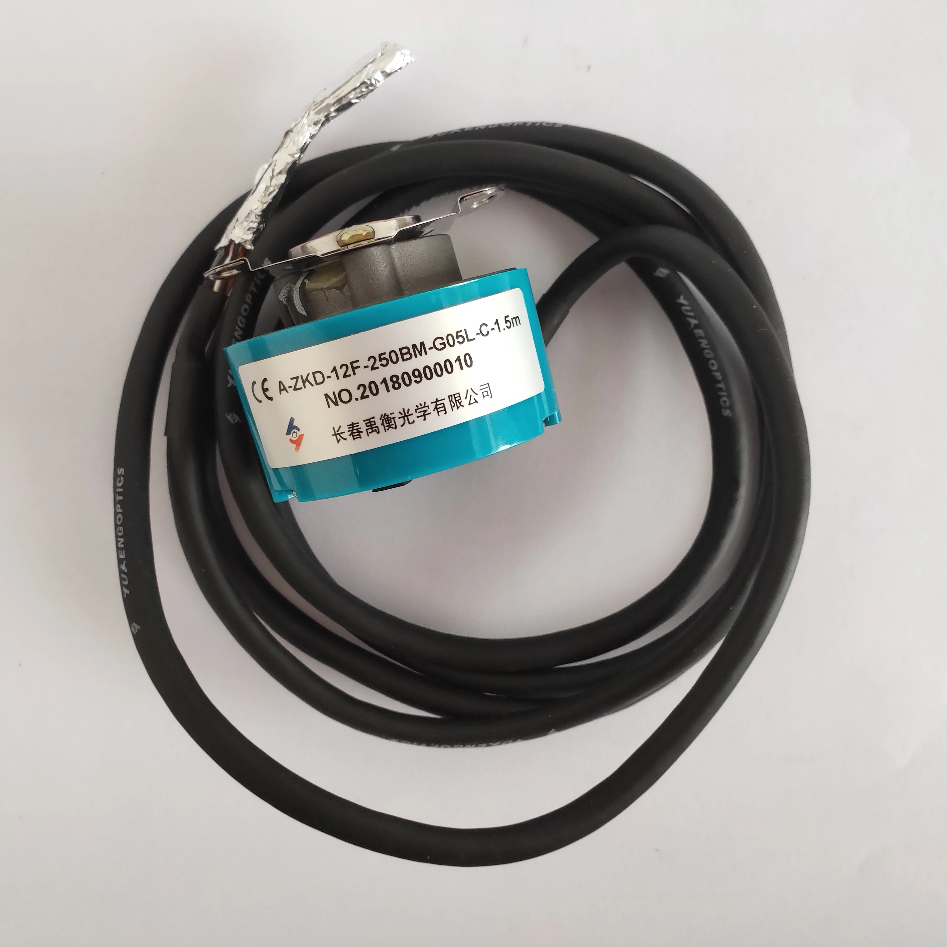 

Original Changchun Yuheng servo motor encoder A-ZKD-12F-250BM-G05L-C-1.5M new original