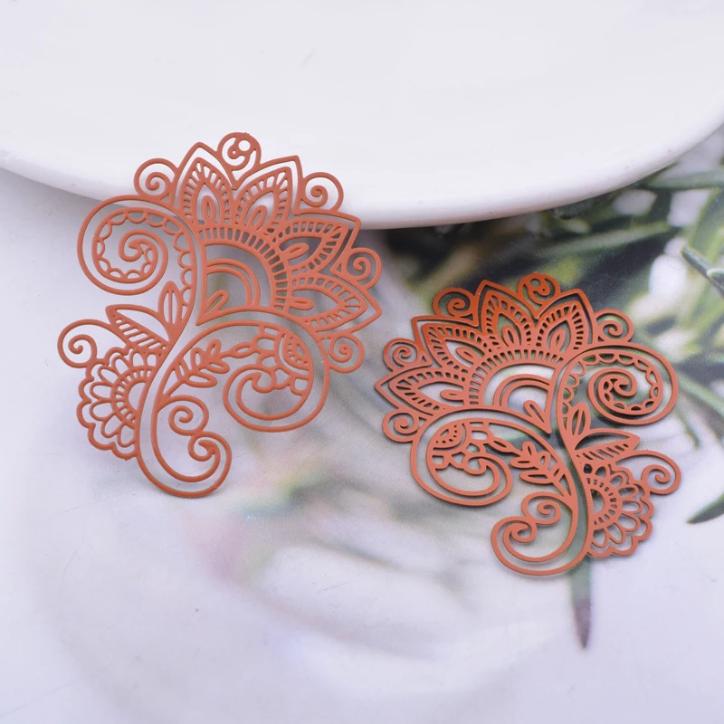 30 Stück AB6582 33*40mm Filigrane Fluoreszenzfarbene Blumenanhänger aus Metall-Messing Dünne Anhänger für Ohrringe – Detail 5
