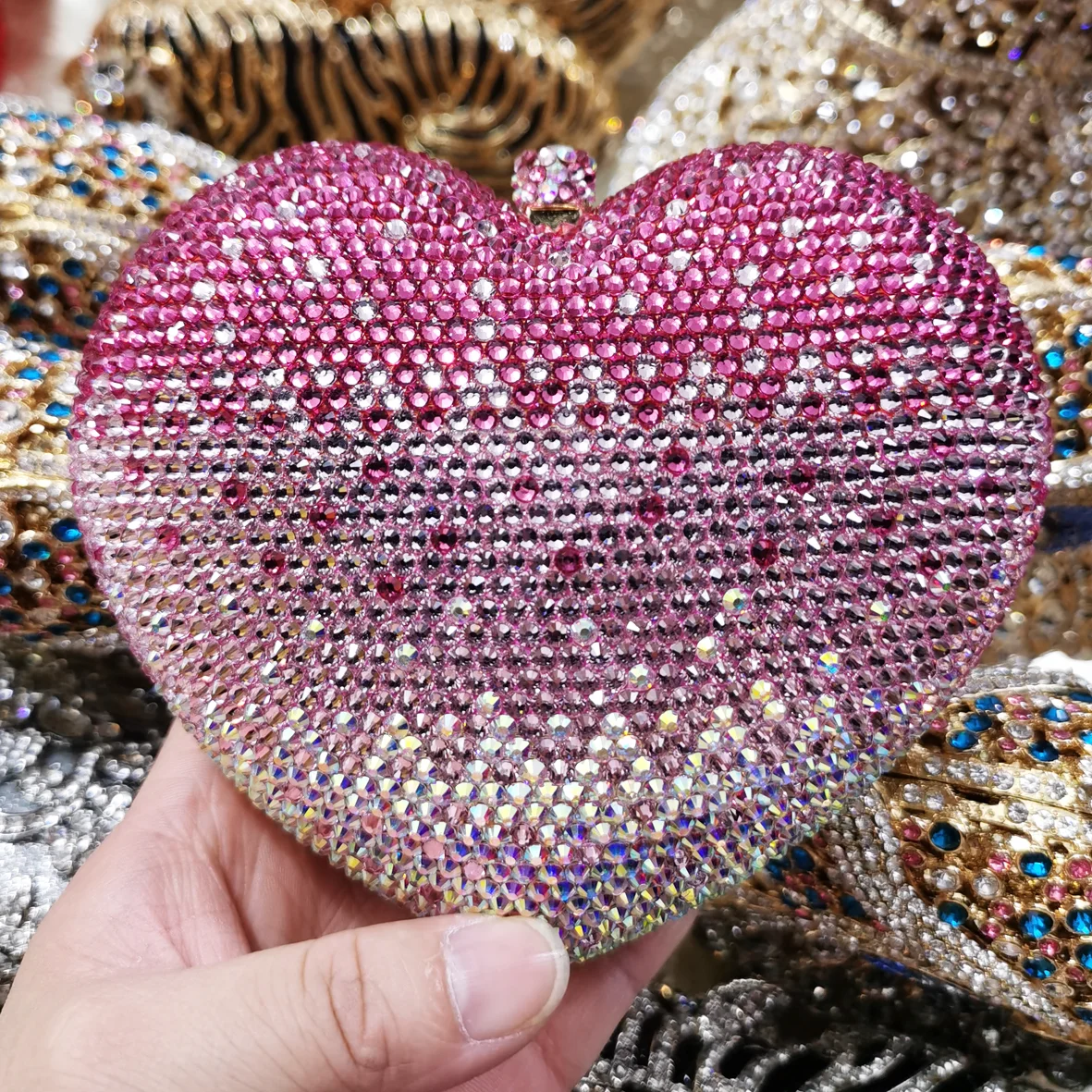 ✨極美品✨ crystal heart clutch パーティーバッグ 【公式通販】