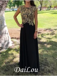 Sheath / Column Mother of the Bride Dress Elegant Jewel Neck Floor Length Chiffon Lace Short Sleeve with Appliques Ruching 2021