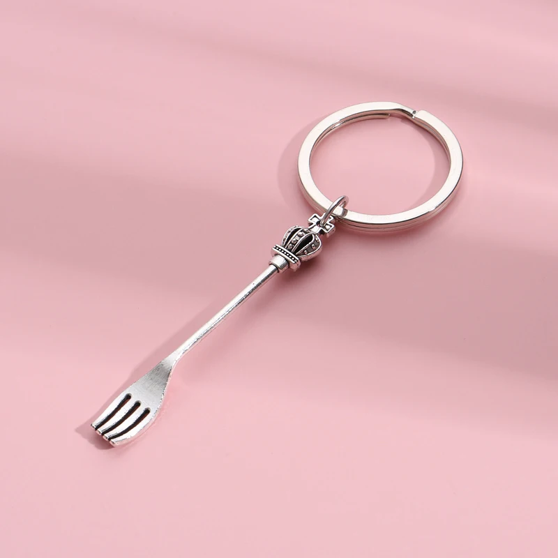 New Knife Fork Spoon Crown Pendants DIY Men Keychain Metal Keyring Kitchen Jewelry Souvenir For Gift