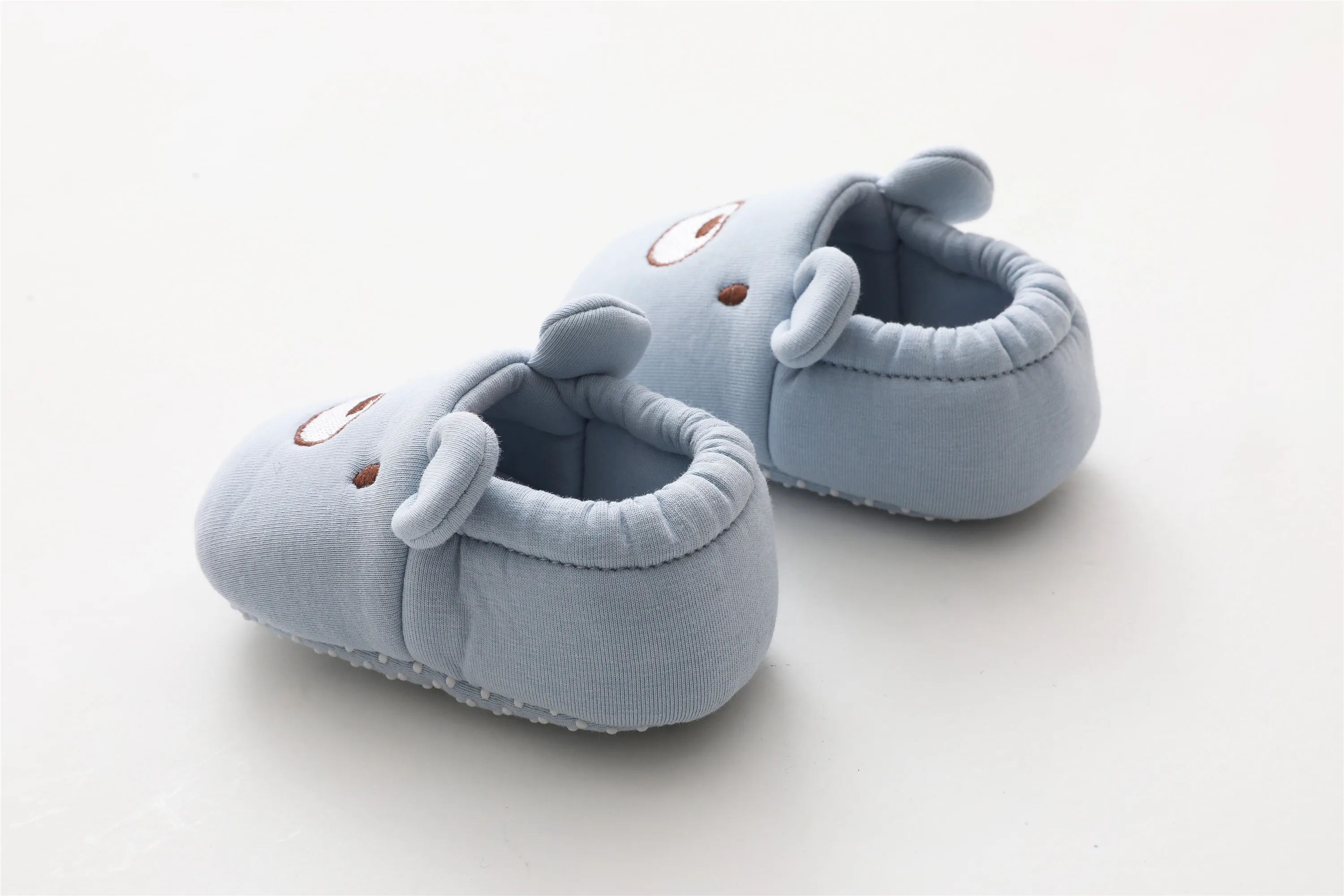 Chaussons à semelle souple pour nouveau-né, motif animal de dessin animé, chaussons pour bébés garçons et filles, CPull non ald, premier marcheur, chaussons chauds pour l'hiver