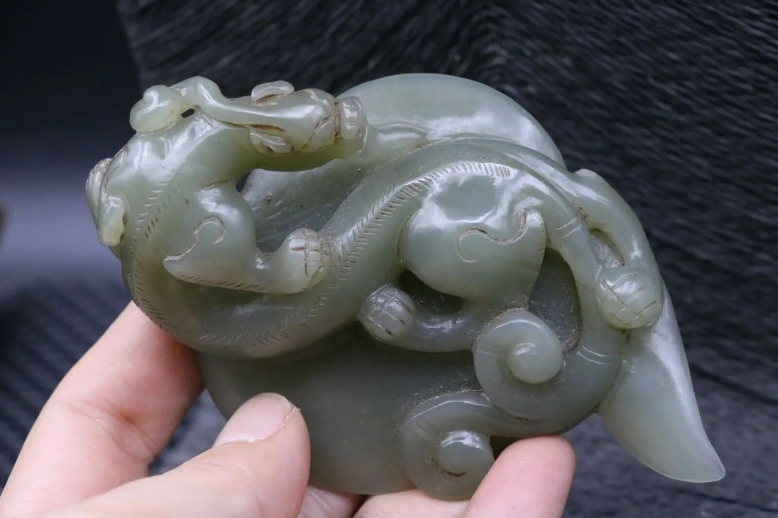 Chinese Sinkiang Jade Swaying Li Dragon on Leaf Large Lucky PEI Totem Carving LS Carving Timestown 20201128A