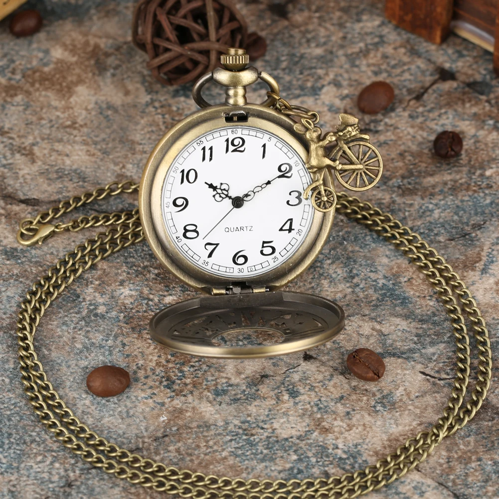 Antique Rabbit Pendant Bronze Poker Hollow Love Heart Theme Quartz Pocket Watch Chain Pendant Necklace Watch with Accessory Gift