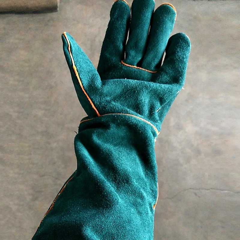 Gants de soudage en cuir véritable de vache, résistants à la chaleur et aux flammes, durables, robustes, épais, allongés de 24 pouces