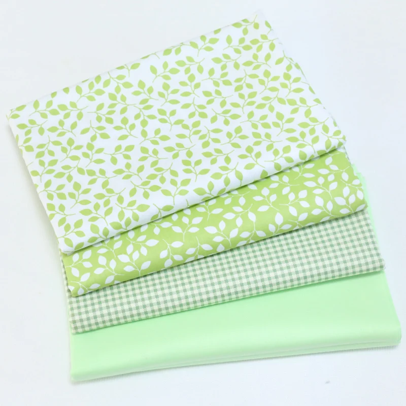 Green Cotton Printed Twill Fabric With Small Floral Leaf Plaid for Bedding Apron Coverall Fabrics Per Meters