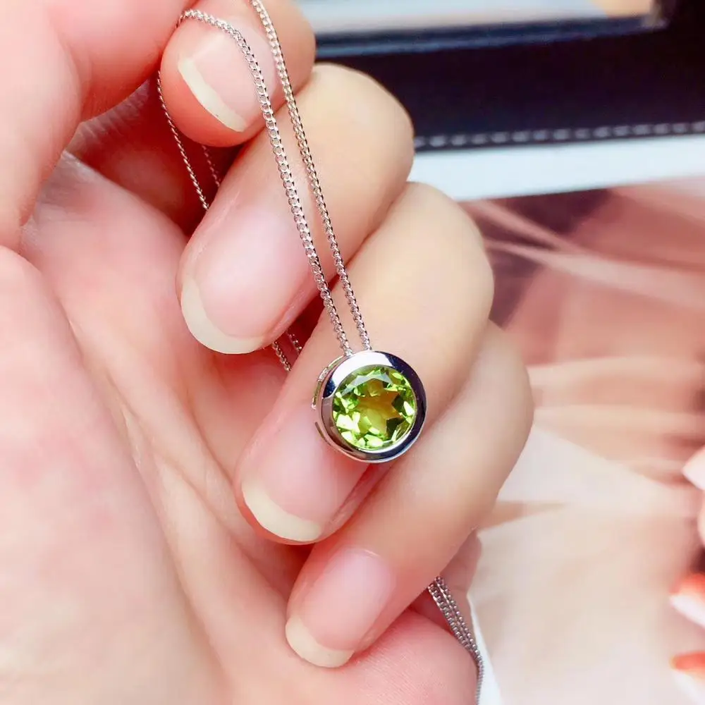 chic green peridot gemstone pendant for women necklace with silver fine jewelry  birthday anniversary gift  round green gem