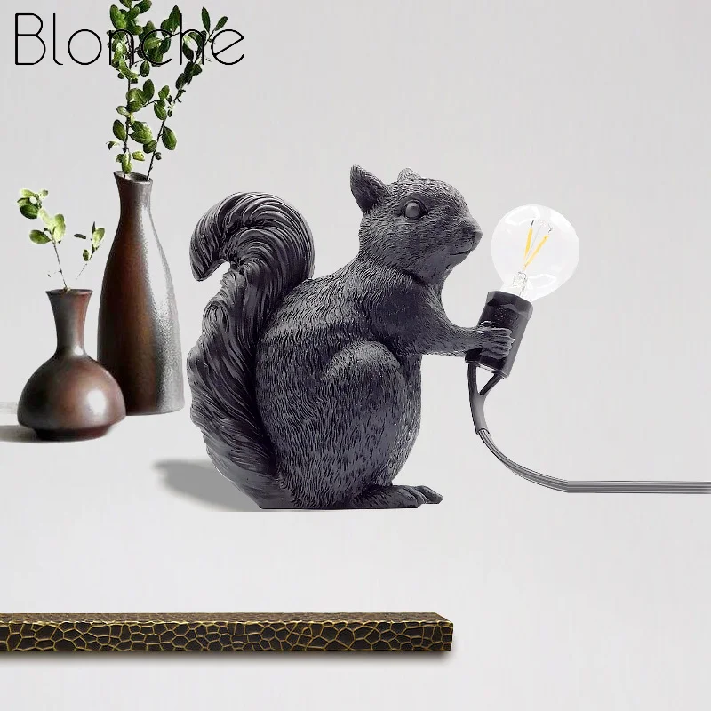 

Italian Design Cute Animal Squirrel Table Lamps Gold White Black Led E12 Decorative Desk Lights Bedroom Bedside Study Background