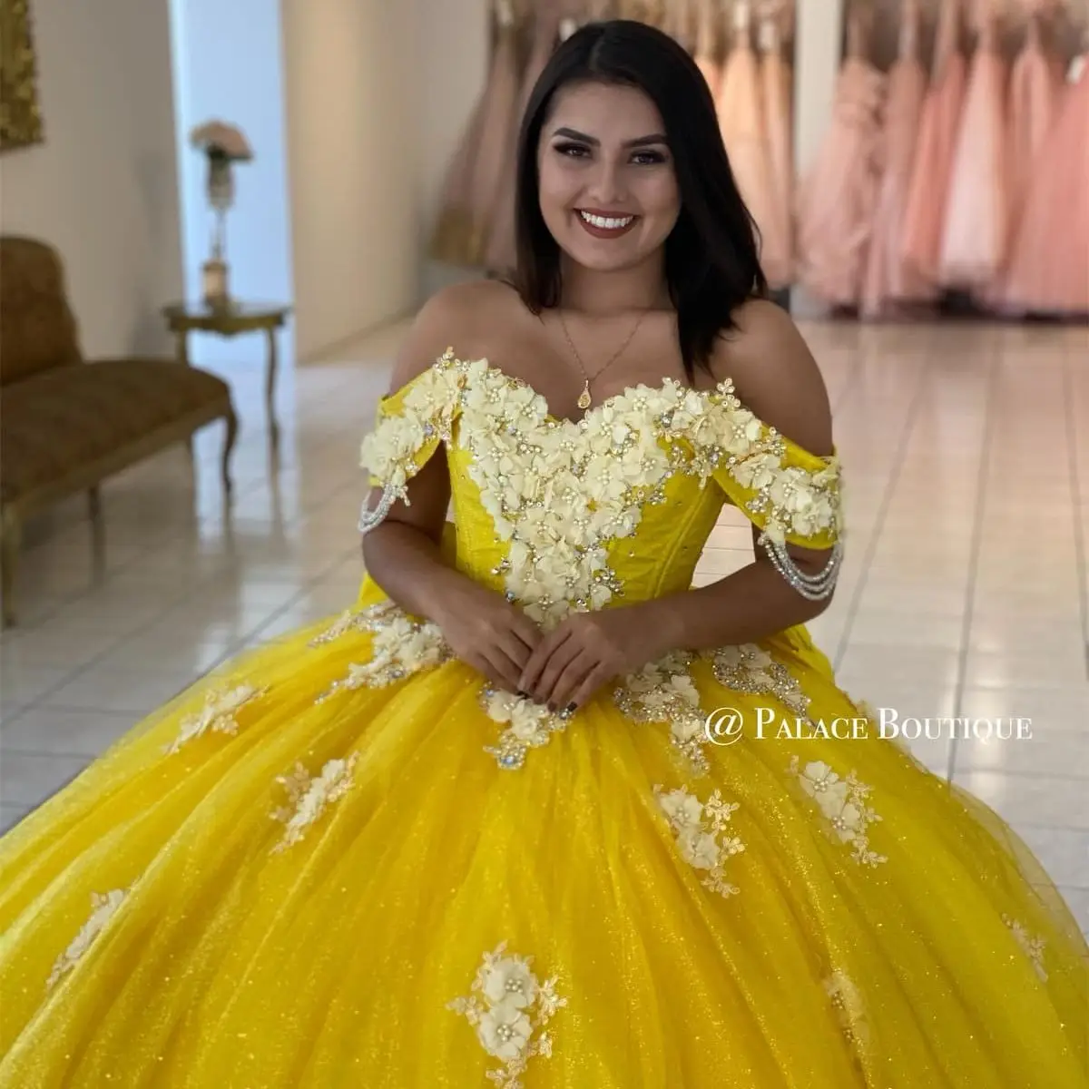 Gold 2022 Quinceanera Dresses Lace Up Appliqued Off The Shoulder Beaded Ball Gown Prom Party Wear Sweet 16 Dress Vestidos