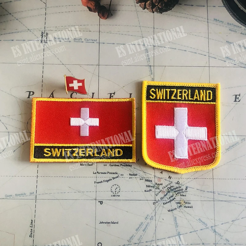 SWITZERLAND Flaga narodowa Naszywki z haftem Odznaka Tarcza i kwadratowy kształt Szpilka Jeden zestaw na tkaninie Opaska na ramię Dekoracja plecaka