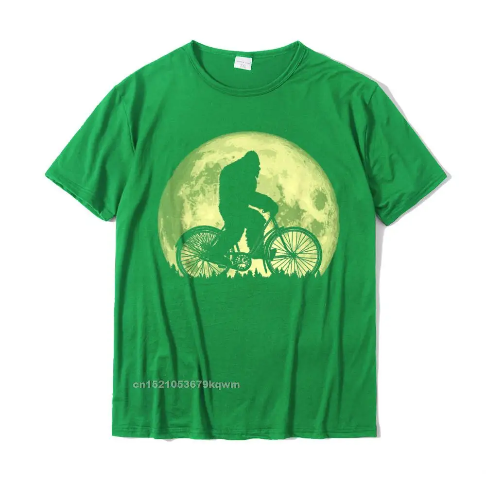 Bigfoot Biking Moon - Vintage Biker Sasquatch Simple Night T-Shirt Cool Tshirts Family Cotton Men T Shirt Hip Hop