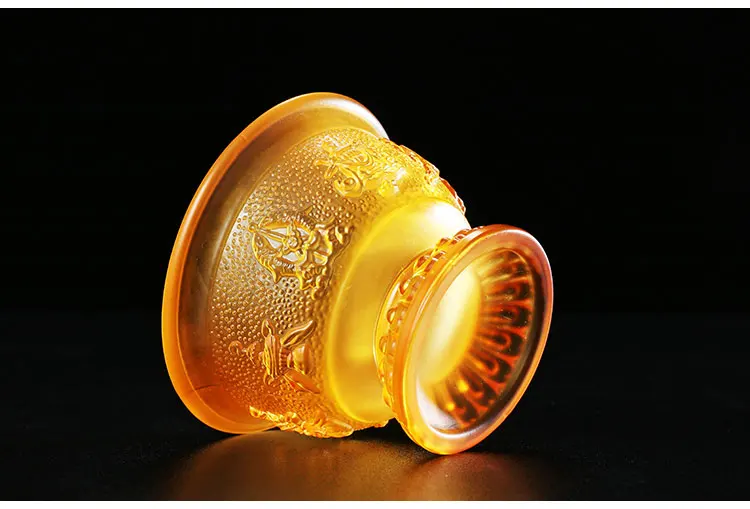 Eight Auspicious Water Supply Cups for Buddha, Seven Tribute Home Front Lotus 8.5cm Amber