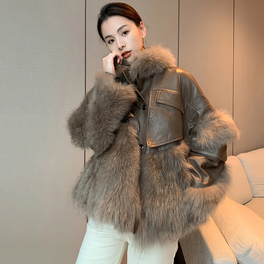 High-end Real Fur Coat Women Winter Warm Fox Fur Coat Stitching Natural Sheep Skin Fur Jacket Saburra Retro 2021 New Woman Parka