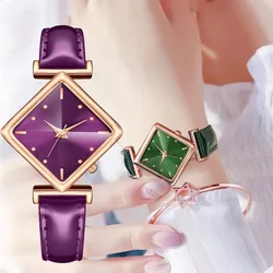 Luxe Mode Ruit Vrouwen Horloges Dqg Merk Eenvoudige Wijzerplaat Dames Quartz Polshorloges Retro Stijl Vrouw Paars Lederen Klok