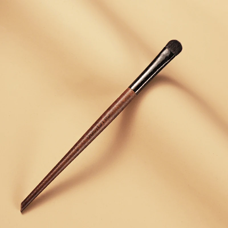 CHICHODO Makeup Brush-Amber Series Carved Tube Animal Hair Brushes-Horse&Goat Hair Eyeshadow Brush-Cosmetic pen-E231