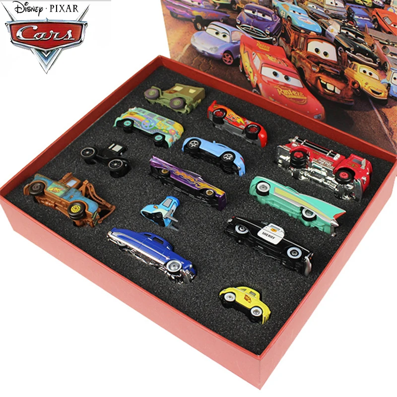 Disney Pixar Cars 3 pistone nero Darth Vader Mater Star Wars saetta McQueen 1:55 pressofuso in metallo modello di auto giocattolo per bambino ragazzo