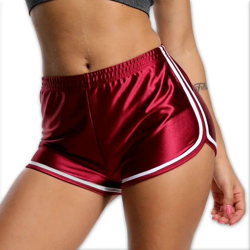 Short de sport en satin pour femmes et filles, pom-pom girl, pantalon court, décontracté, coupe régulière, entraînement, plage, été