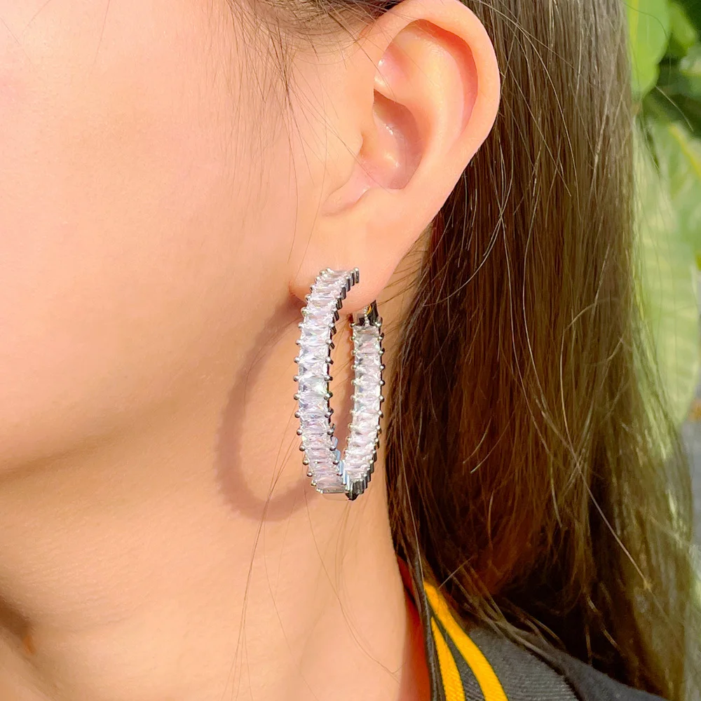 CWWZircons Schicke Baguette-Bambus-Zirkon Große Runde Creolen für Damen Luxus-Statement-Designerschmuck Großhandel E0740 – Detail 4