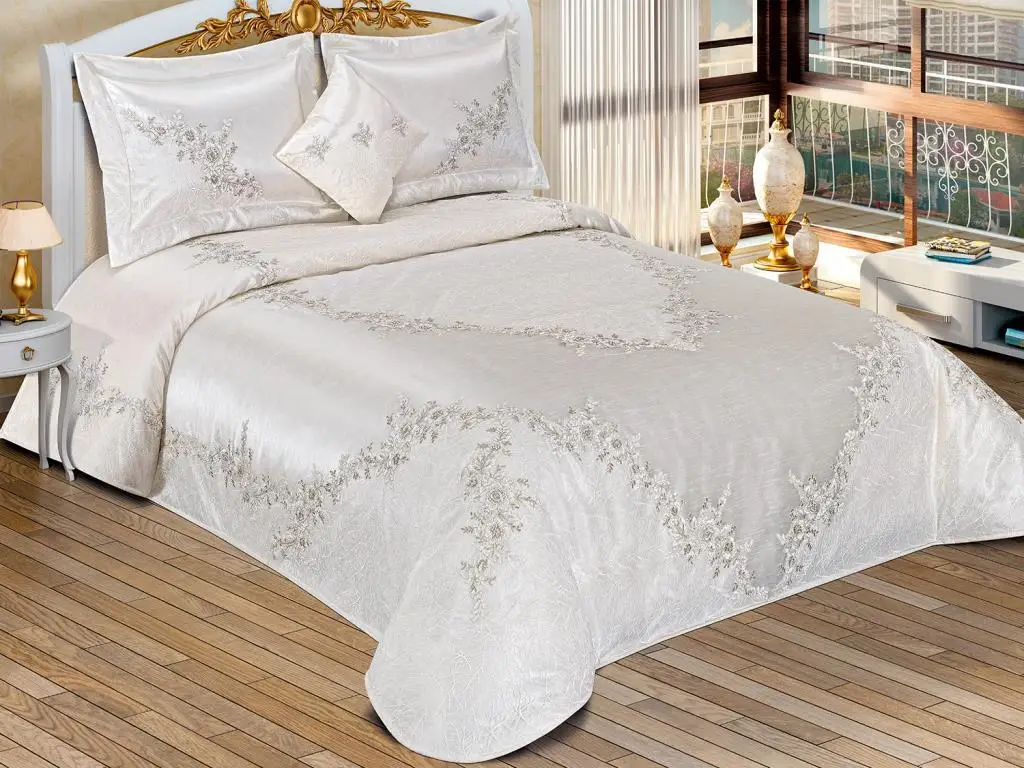 French lace Eftal Double Bed Cover Cream