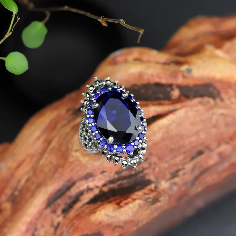 100%S925 Pure Silver Jewelry Wholesale Thai Silver  Blue Corundum Female Ring Exaggeration