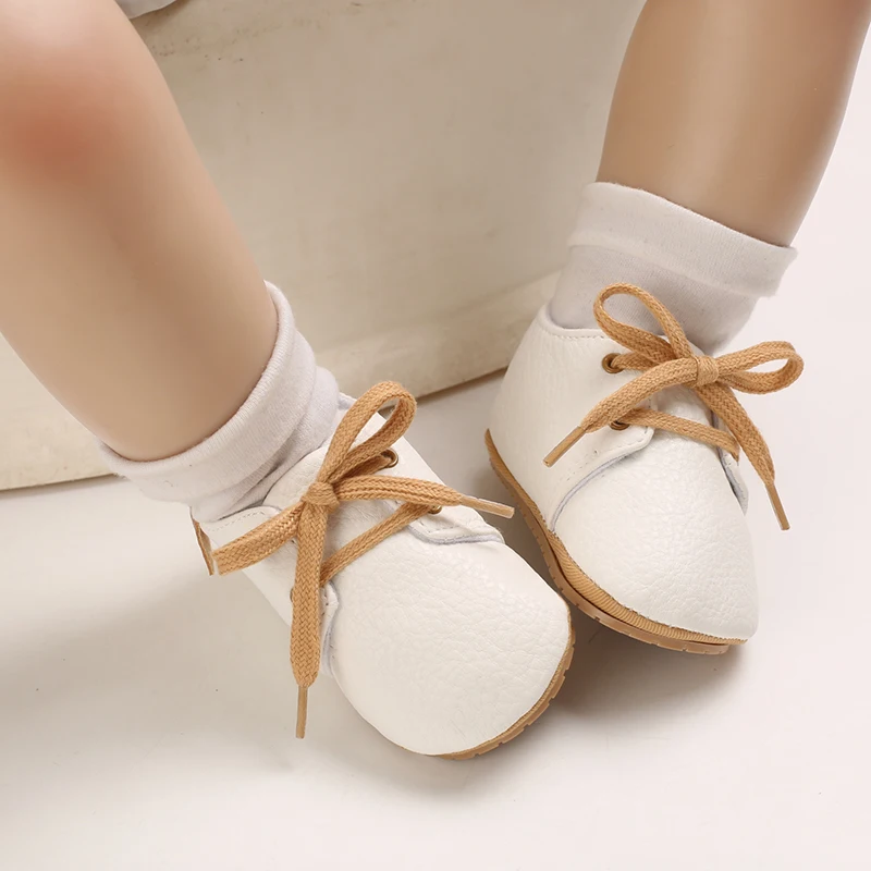 New Baby Shoes Classic Retro Boys And Girls Shoes Rubber Sole non-slip newborn moccasins casual toddler shoes