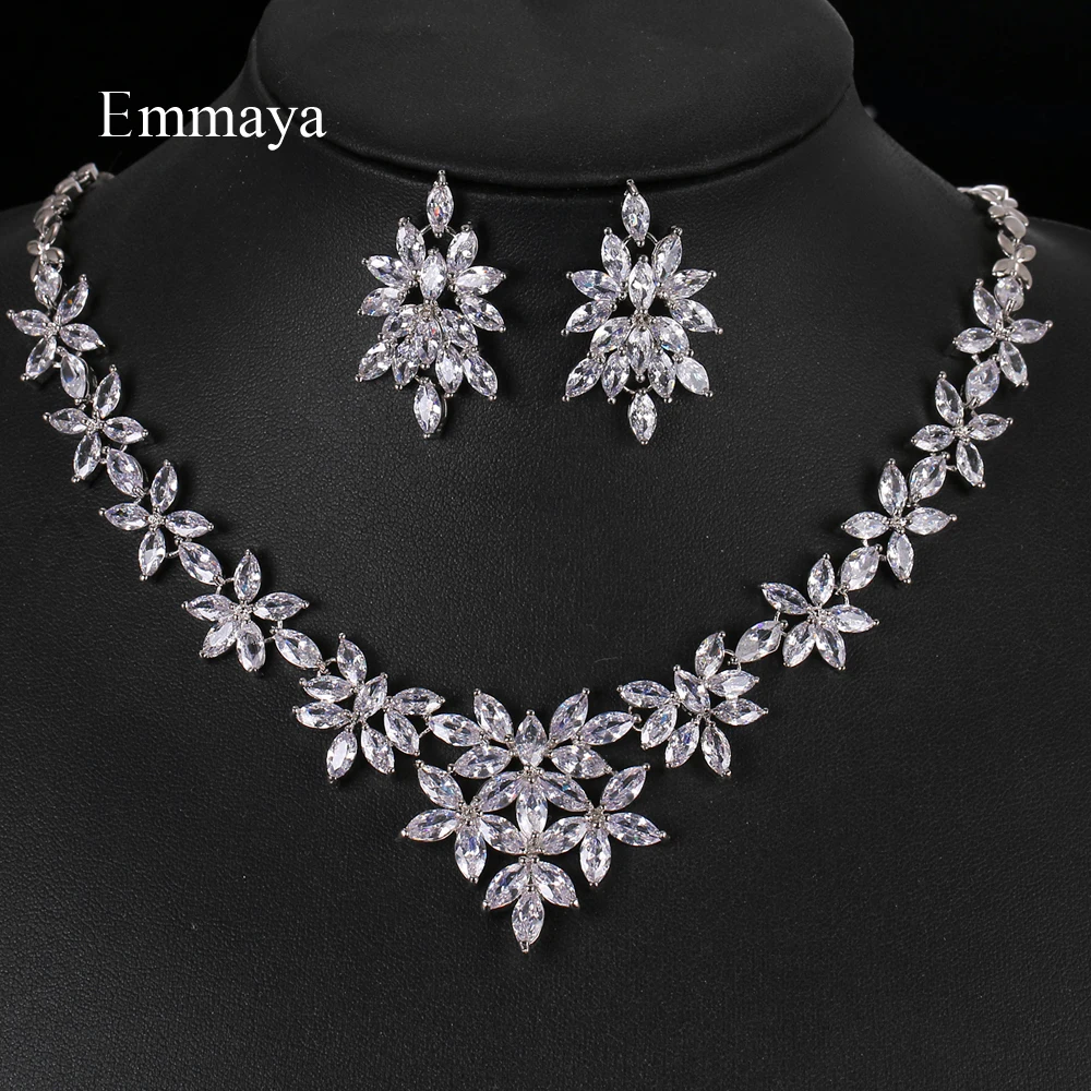 

Emmaya Fashion Style Star Flower-shape Exquisite Necklace And Earring With AAA Zirconia Charming jewelry In Wedding Party Gift