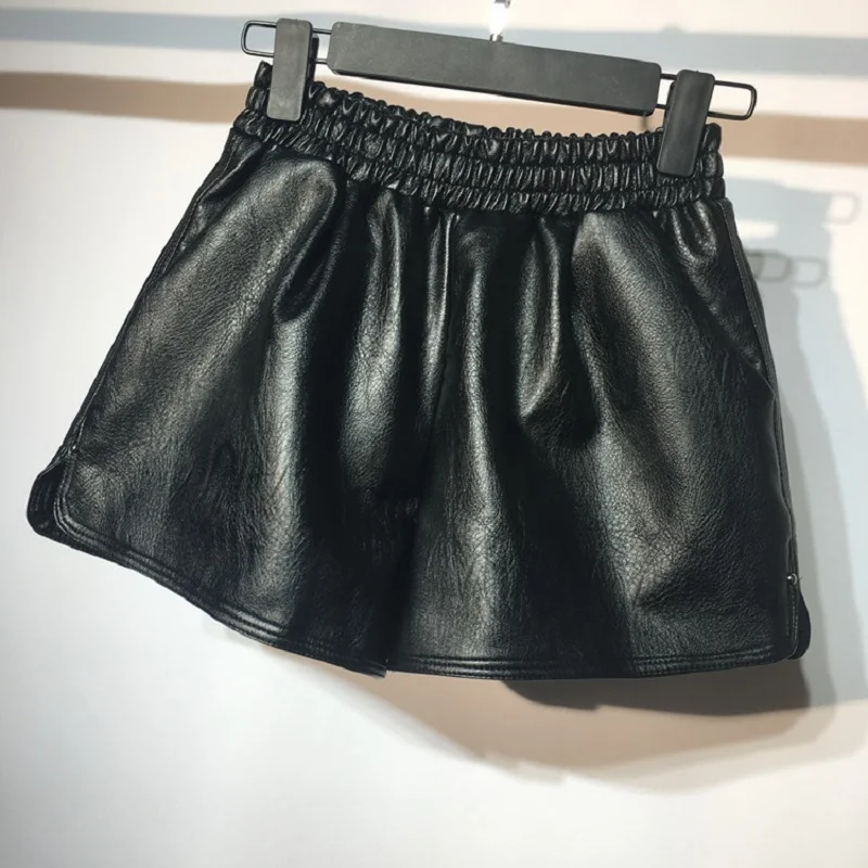 Fashion New Girl PU Leather Shorts Toddler Teen Child Leather Short High Waist Wide Legged PU Short Pant Baby Clothes 2-16Y