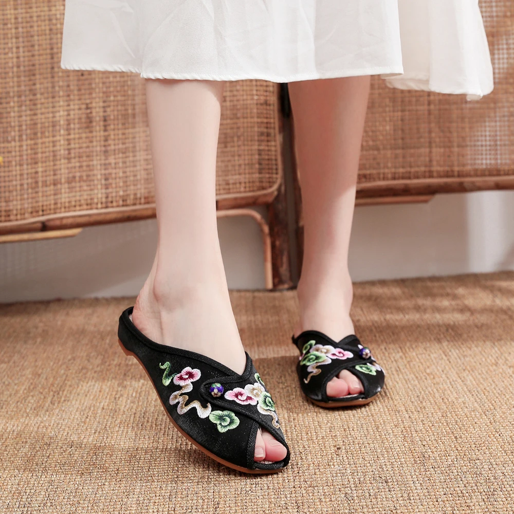 Veowalk Open Peep Toe Women Floral Embroidered Flannel Cotton Fabric Slides Slippers Vintage Ladies Casual Slip on Summer Shoes