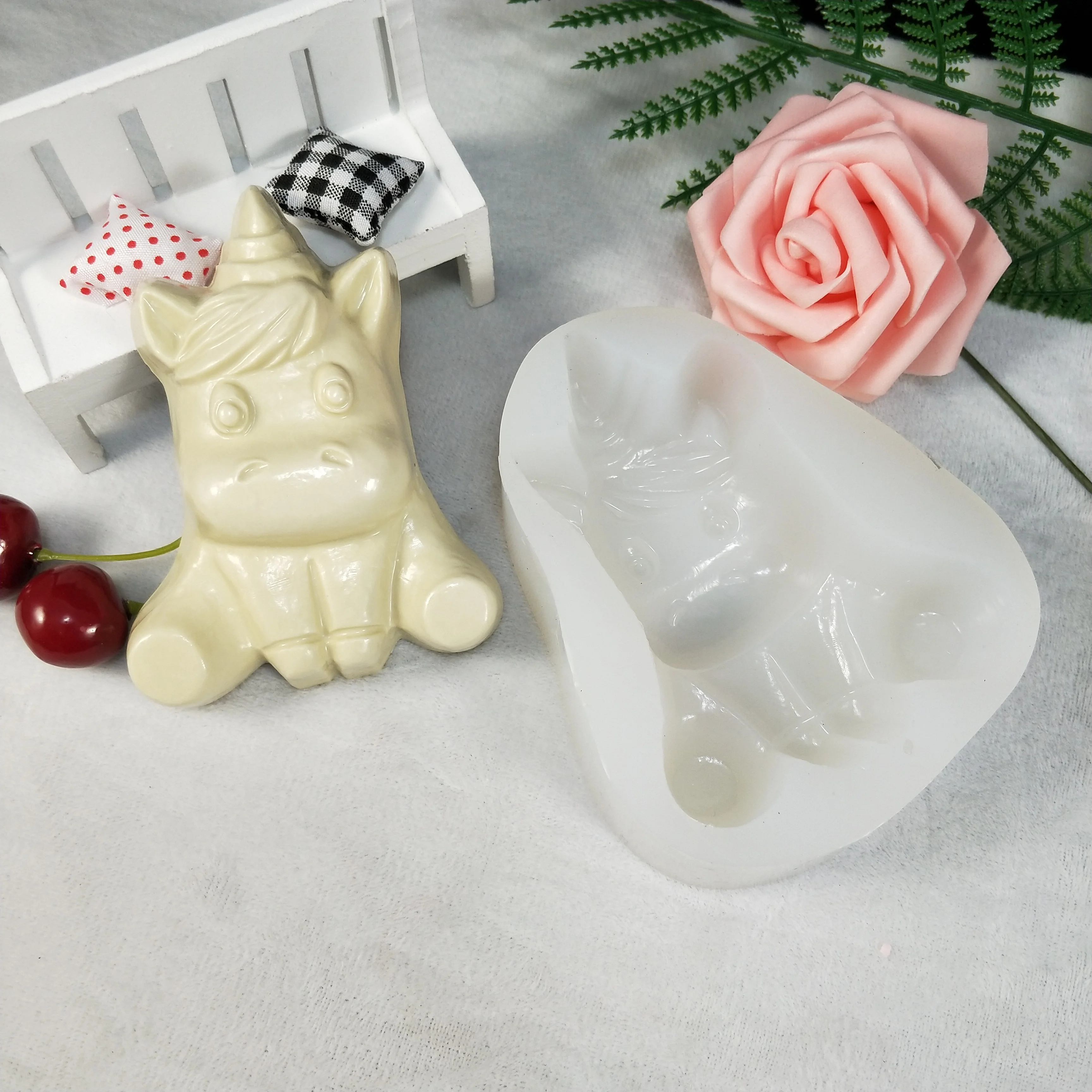 Cute Unicorn Soap Molds Mold Silicone Gypsum Chocolate Candle Candy Mold Clay Resin Lovely DW0189 PRZY Cartoon Moulds