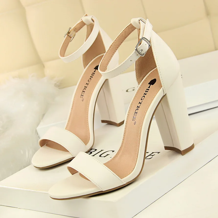 2025 Summer Plus Size 34-43 Woman 9.5cm High Heels Sandals Classic Block Platform Pumps Lady Chunky Burgundy Yellow Nude Shoes