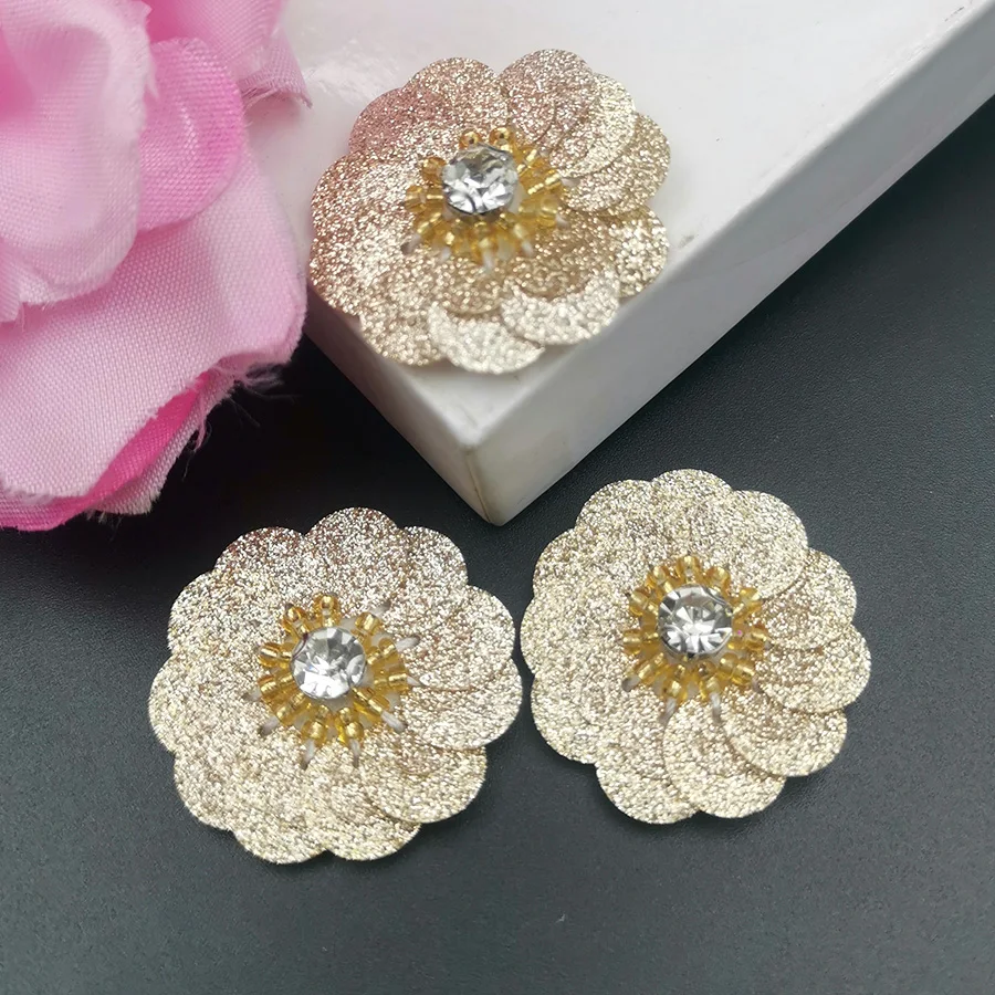 5pcs/lot Sequin Flowers 30mm Handmade Sewing on Golden Patches DIY Wedding Crafts Shoes Bags Garment Accessory 3D DIY shiny cute