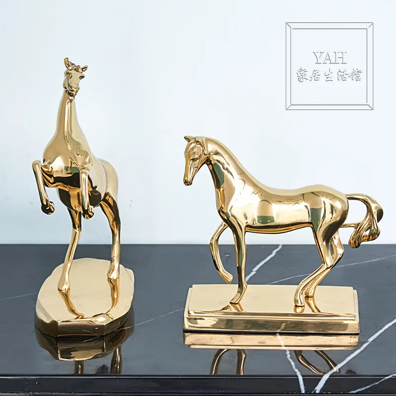 The Bronze Horse Furnishes, The Handicraft Horse To The Success Study Bookcase Decoration, The Office Decoration Business Gifts