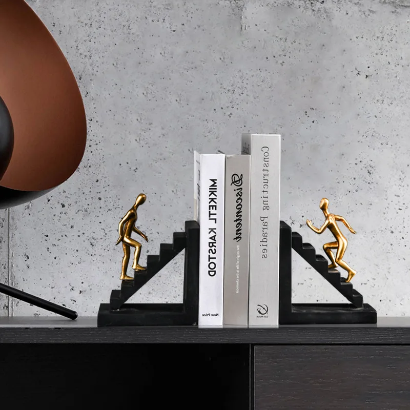 Creative Resin Small Gold Man Wine Rack Sculpture Ornaments Home Living Room Entrance Wine Cabinet Decor Stairs Bookend Crafts