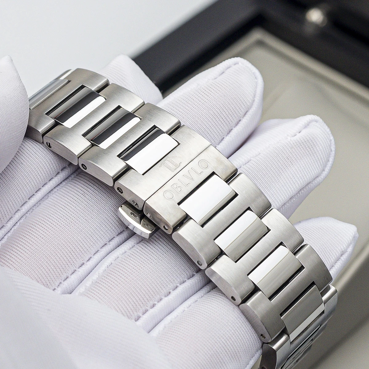 OBLVLO Orologi automatici da uomo Cronografo maschile Orologio da polso meccanico di lusso 100M Cinturino in acciaio luminoso impermeabile Data della settimana