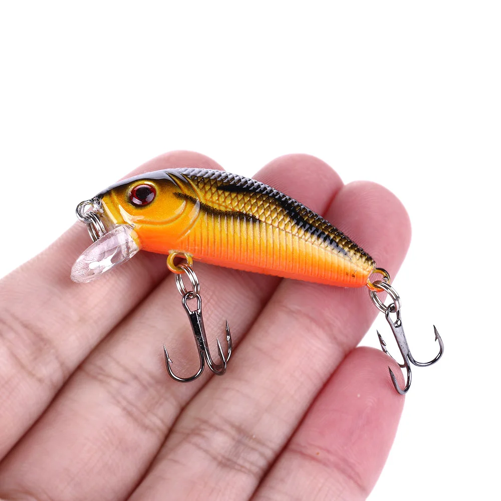 Black Minnow Fishing Lure 50mm 3.6g With Treble Hook Wobbler Artificial Plastic Hard Bait Bass Trout Lure Goods For Fishing Gear