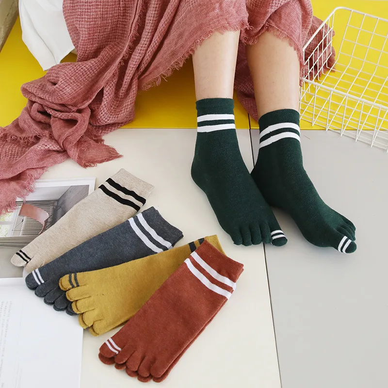 New Cotton Woman Five Finger Socks Female Toe Socks Harajuku Toe Separator Sox Streetwear Autumn Winter 5 Toe Socks