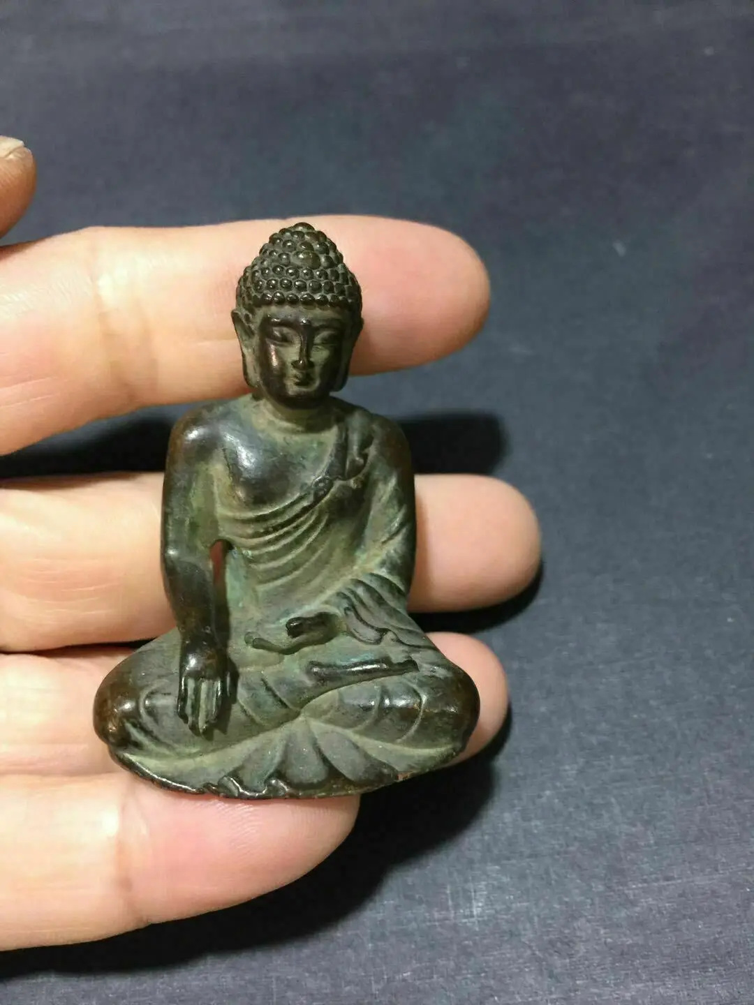 Chinese Style Bronze Statue Tathagata Buddha Figure Small Ornaments 2 inch