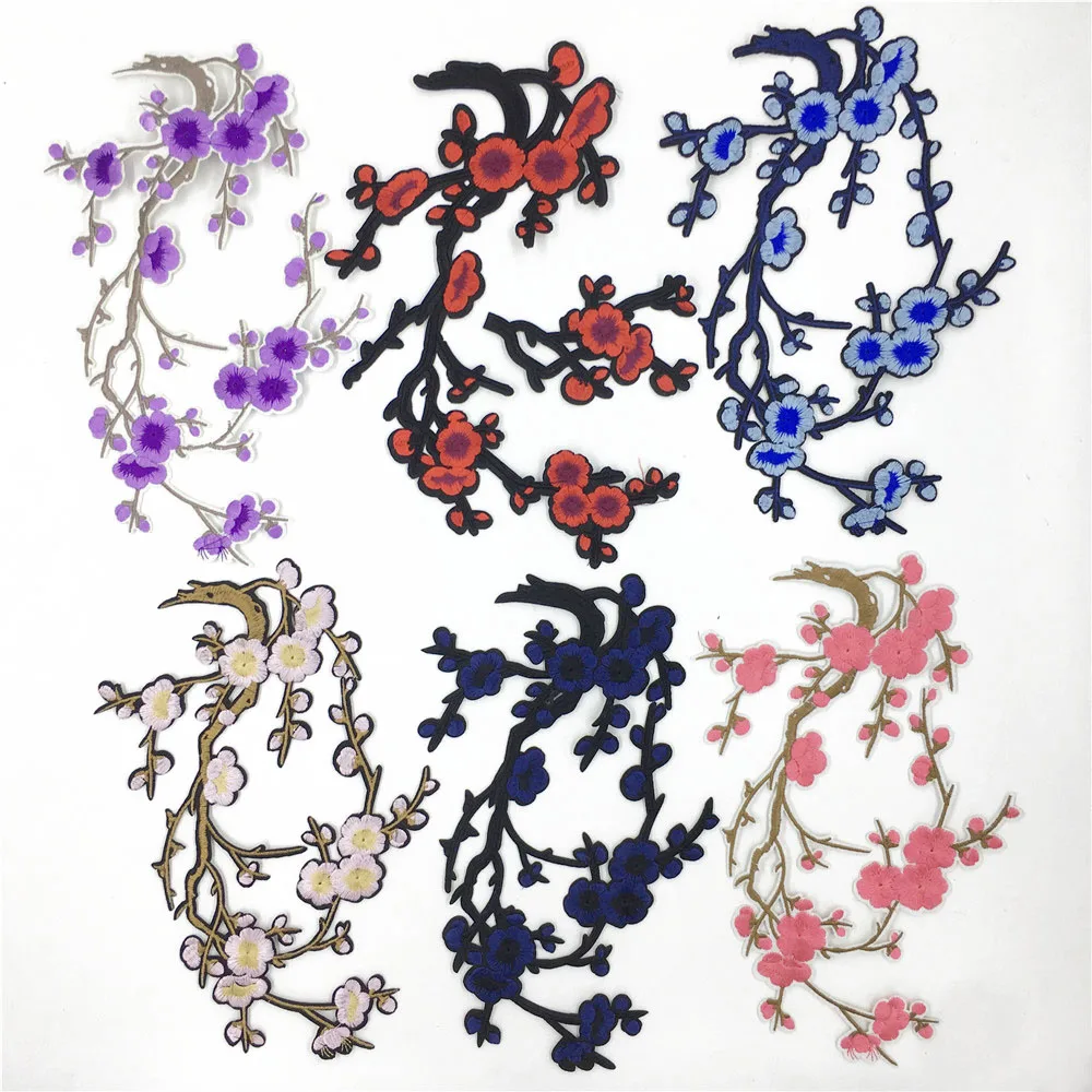 Fashion Style Plum Blossom Pattern Hot Melt Glue Patch Embroidery Clothes Ironing Applique Clothing Decoration DIY Accessories