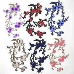 Fashion Style Plum Blossom Pattern Hot Melt Glue Patch Embroidery Clothes Ironing Applique Clothing Decoration DIY Accessories