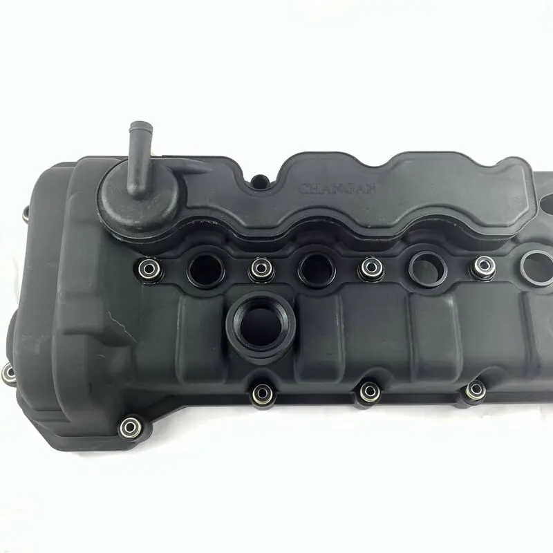 Suitable for Changanyi valve cover assembly Yuexiang 12 cs35 Yuexiang v5 478 engine cylinder cover with cushion