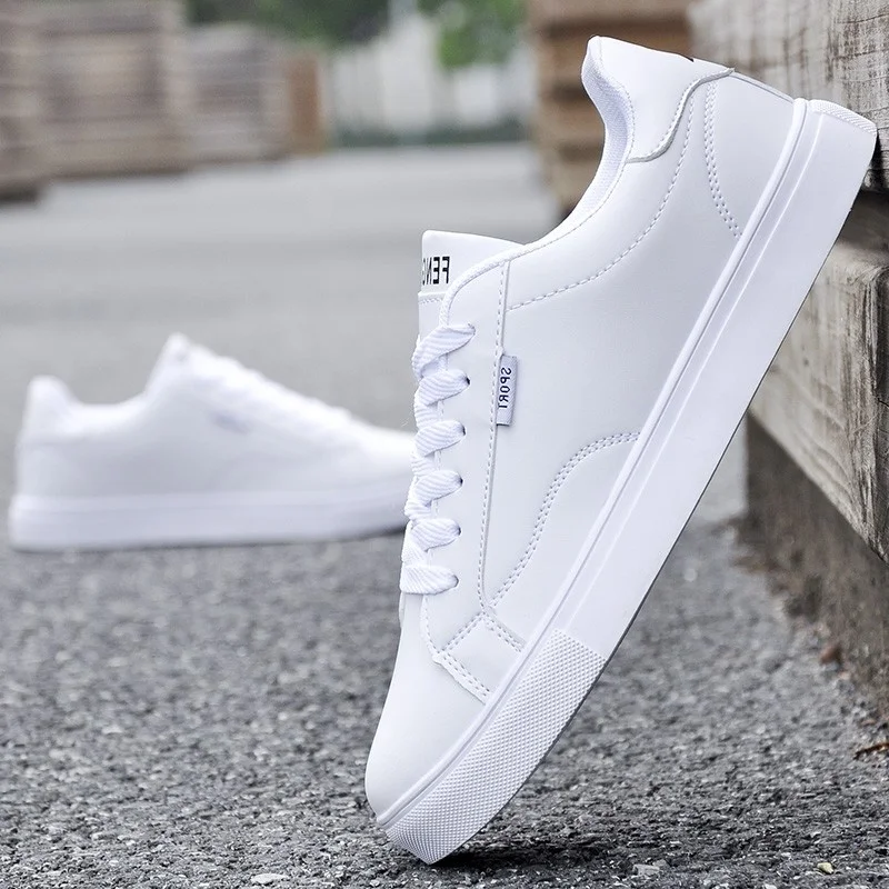 Men Vulcanize Casual Leather Shoes Adult New 2022 Male Sneakers White Cheap Lightweight Rubber Breathable Lace-up Fashion Summer