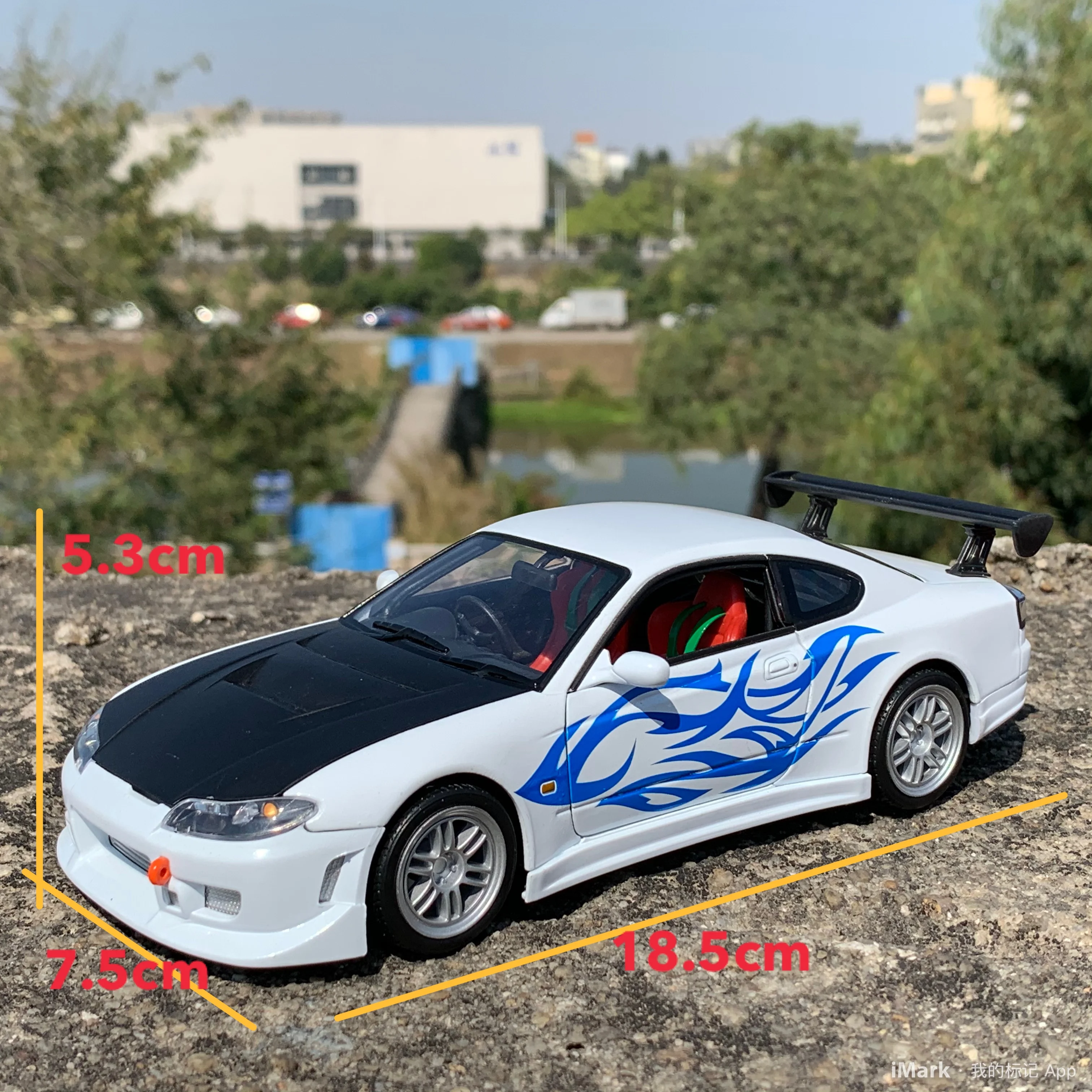 New Special Price Die-casting Metal 1/24 Japanese S15 Personality Modified Toy Car Model Furniture Display Collection