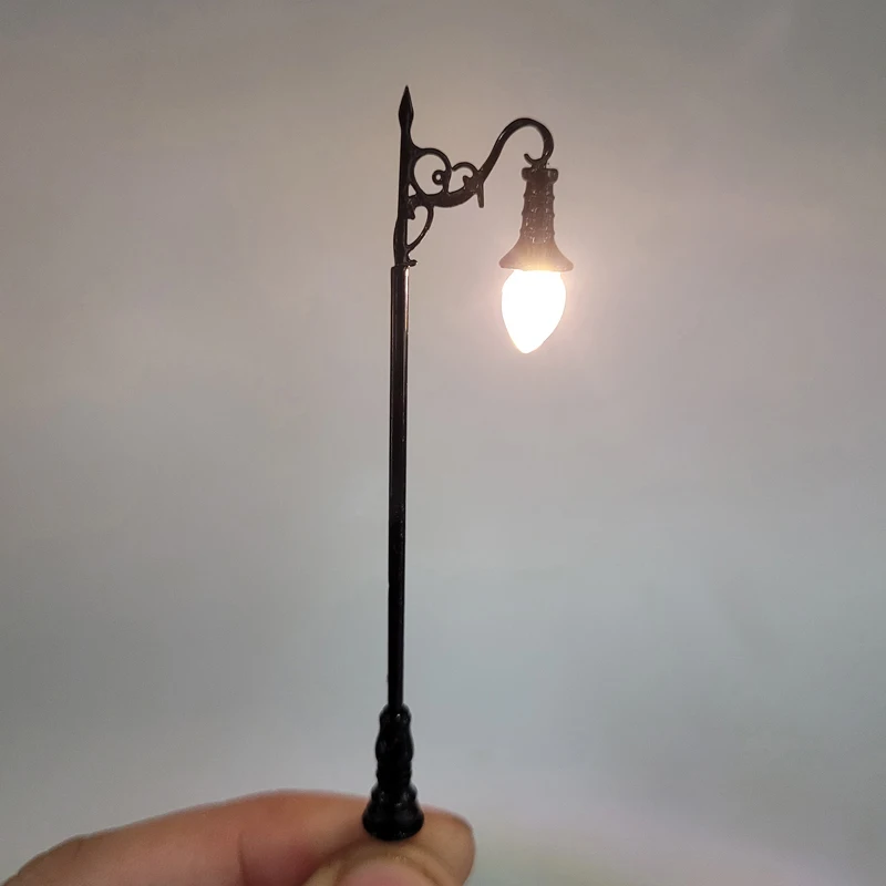 

1/2pcs Ho Scale Model Lamps 3V Park Garden Street Light Train Railway Led Lamppost Yard Model Lamps Layout Scenery Landscape