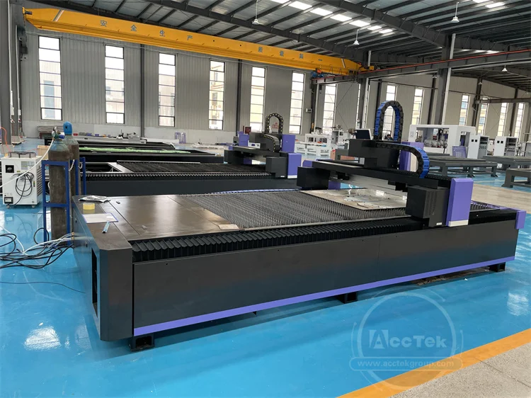 AccTek New Design Cnc Fiber Laser Cutting Machine 1500*3000mm Portable Fiber Head Laser Cutting Machine