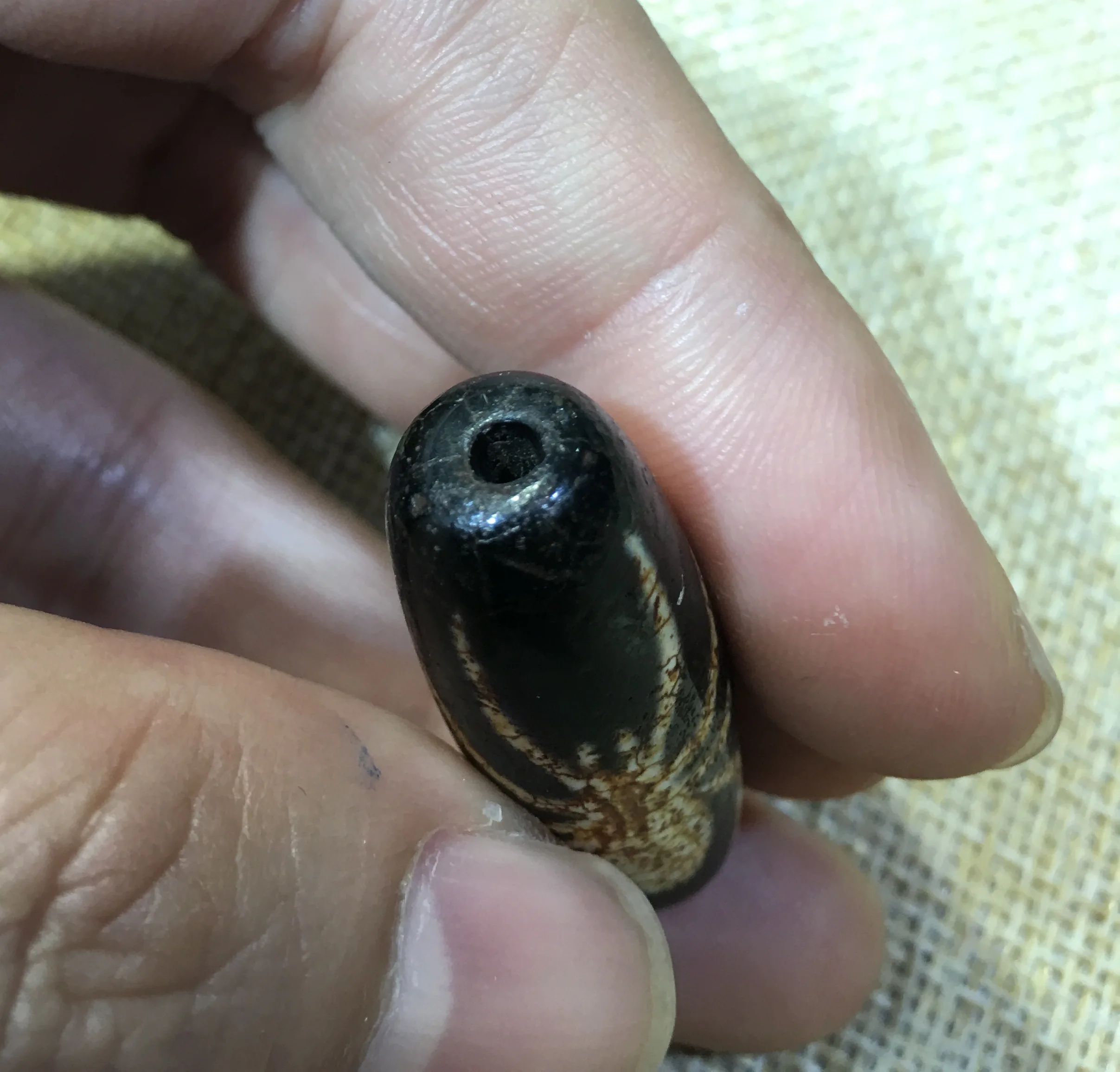 Rare Magic Tibetan Old Agate DRAGON VEIN  Spider Lucky Totem dZi Bead