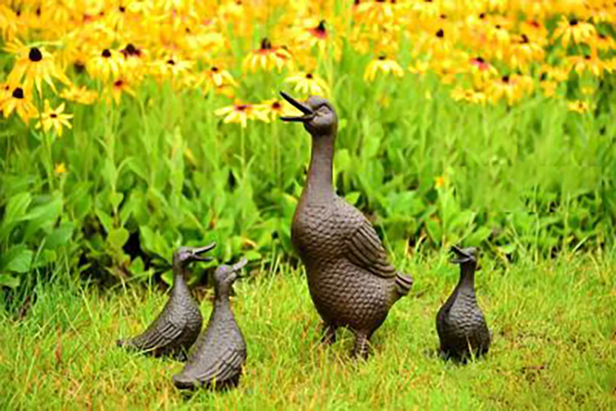 

Tuin Decoratie Garden Outdoor Gardens Decoration Ogrod Sculpture Tuinkabouter Poppenhuis Meubels Cast-Iron Duck Resin 2021