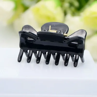 1PCS  Women Hair Clip  Hairpins Candy colors Women Hair Crab Hair Claws Women Make UP Washing Tool Hair Accessories