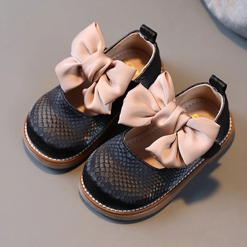 13.5-18.5cm Brand Children Solid Pure Shoes Girls Leather Shoes Lace Bow-knot Sweet Soft Shoes Princess Dress Shoes For Wedding